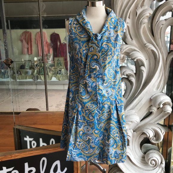 Dresses & Skirts - Vintage 1960s Paisley Pussy Bow Zip Front Dress